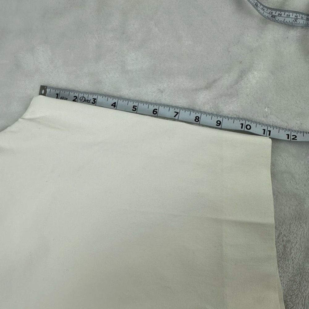White House Black Market Women's Size 8 Dressy Bermuda Shorts Classic White New - Picture 14 of 14